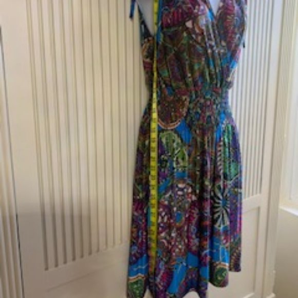 Colorful mid-length summer dress- L - Picture 2 of 3